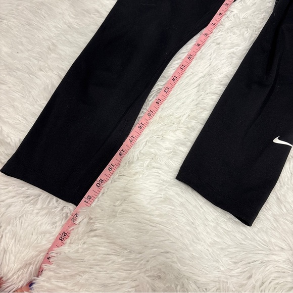 Nike One Women’s Mid-Rise Crops Capri Black Size Small - Picture 5 of 12